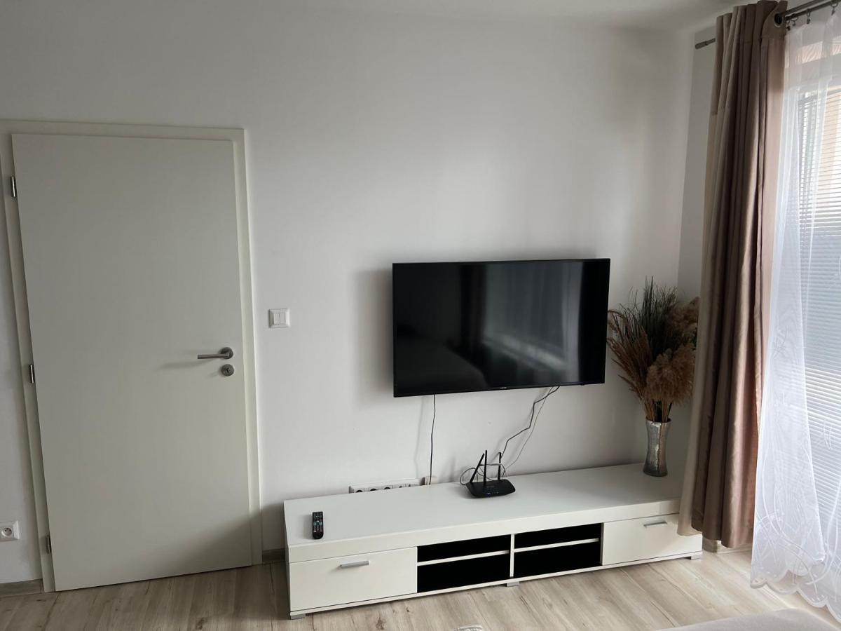 Beautiful 2 Bedroom Apartment Prostějov Екстериор снимка